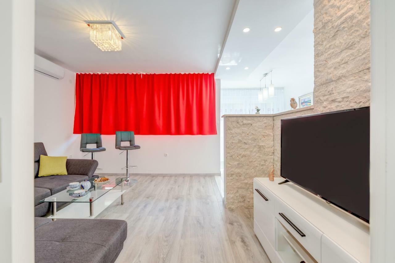 Appartement Kate à Omiš Extérieur photo