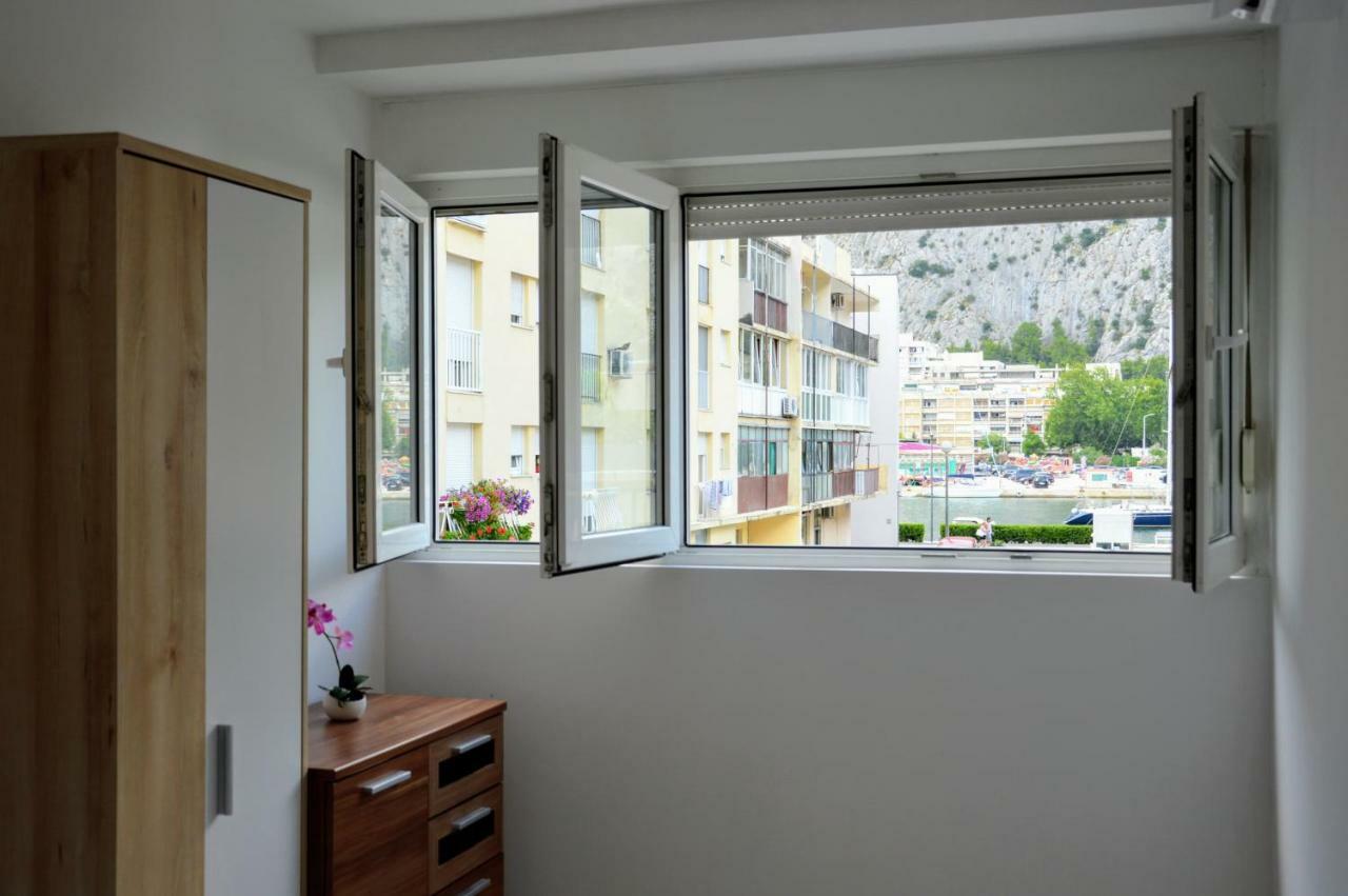 Appartement Kate à Omiš Extérieur photo