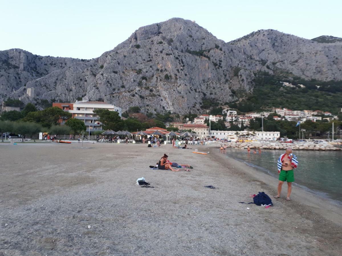 Appartement Kate à Omiš Extérieur photo