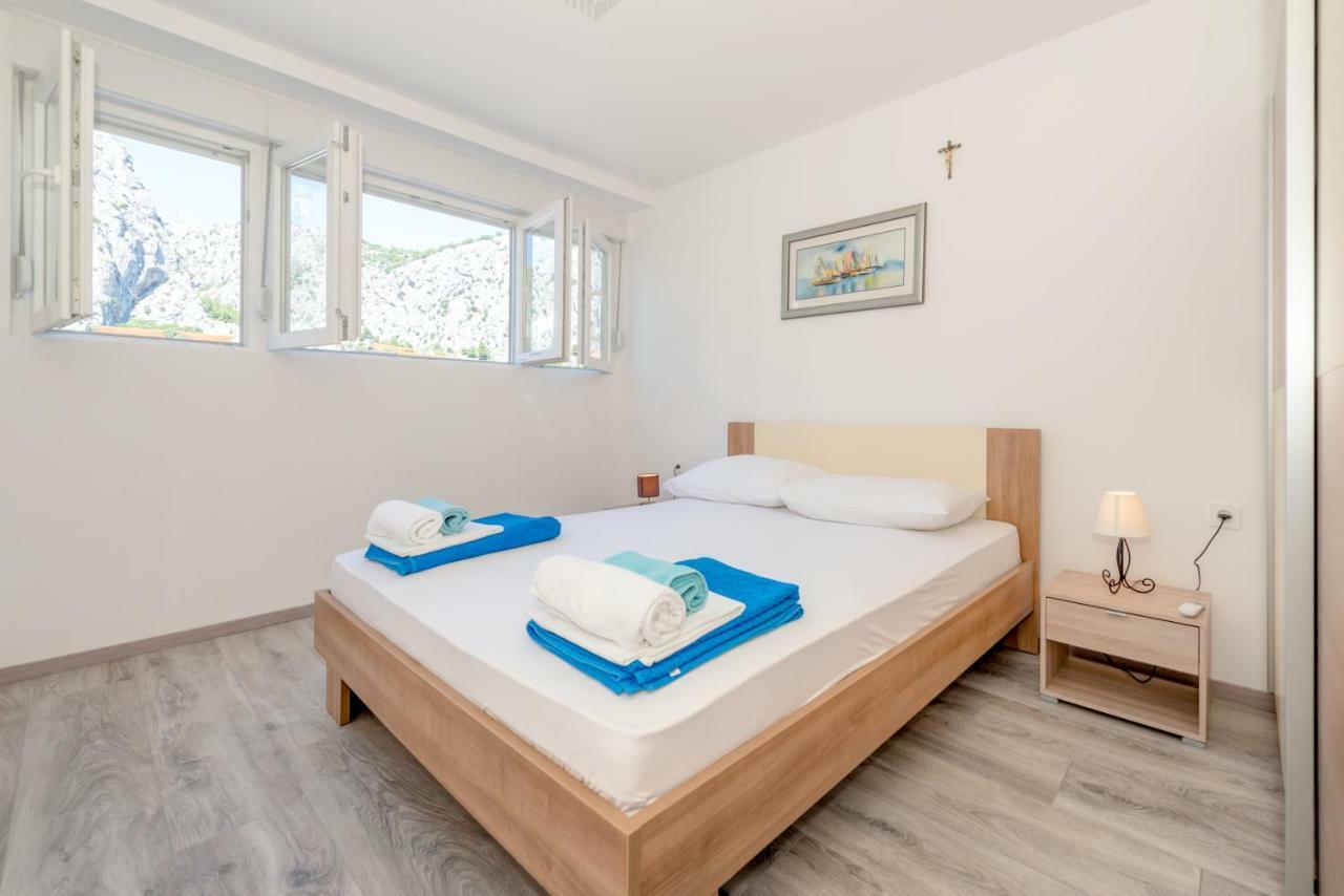 Appartement Kate à Omiš Extérieur photo