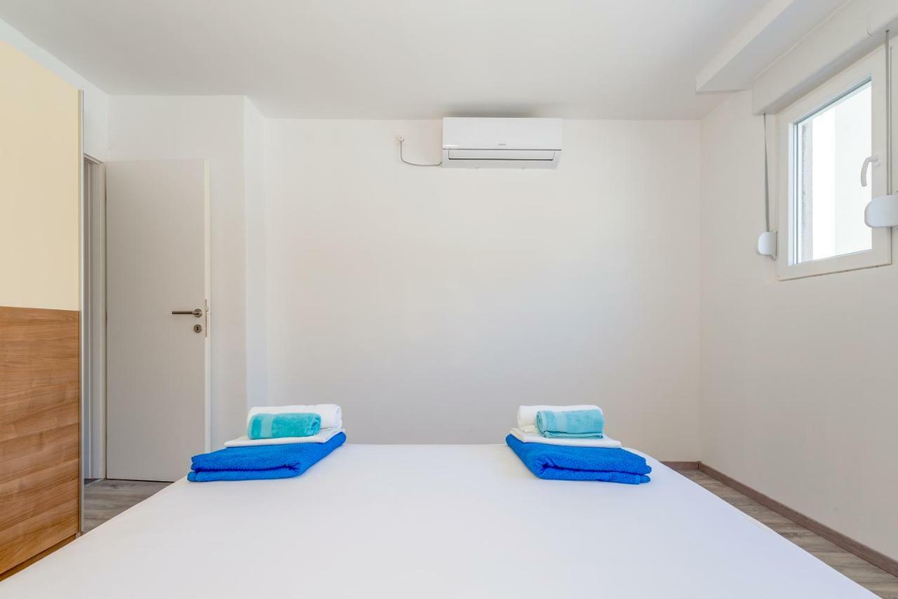 Appartement Kate à Omiš Extérieur photo