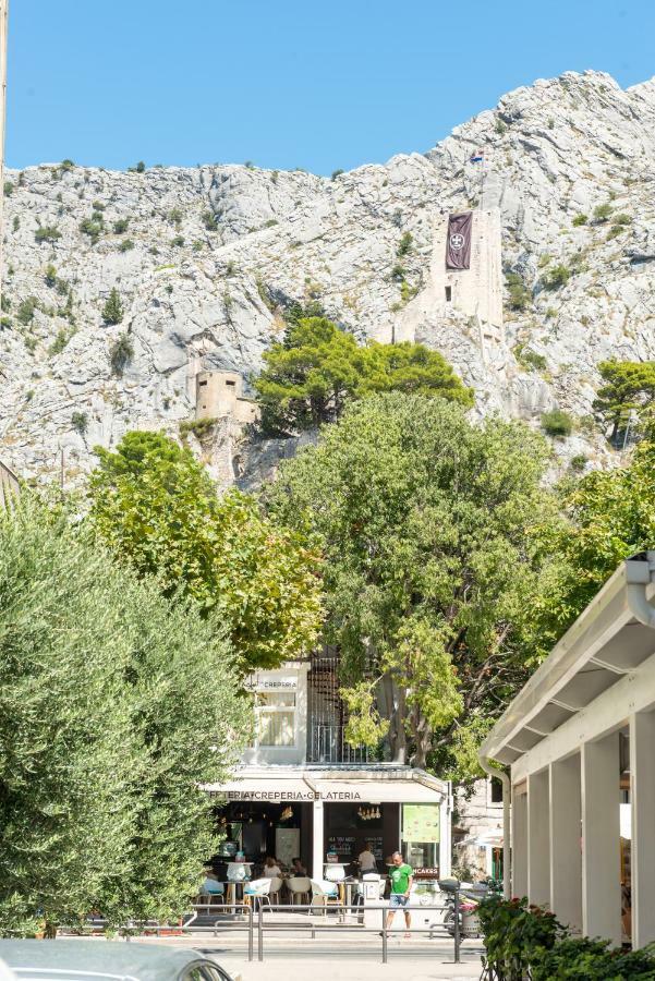 Appartement Kate à Omiš Extérieur photo